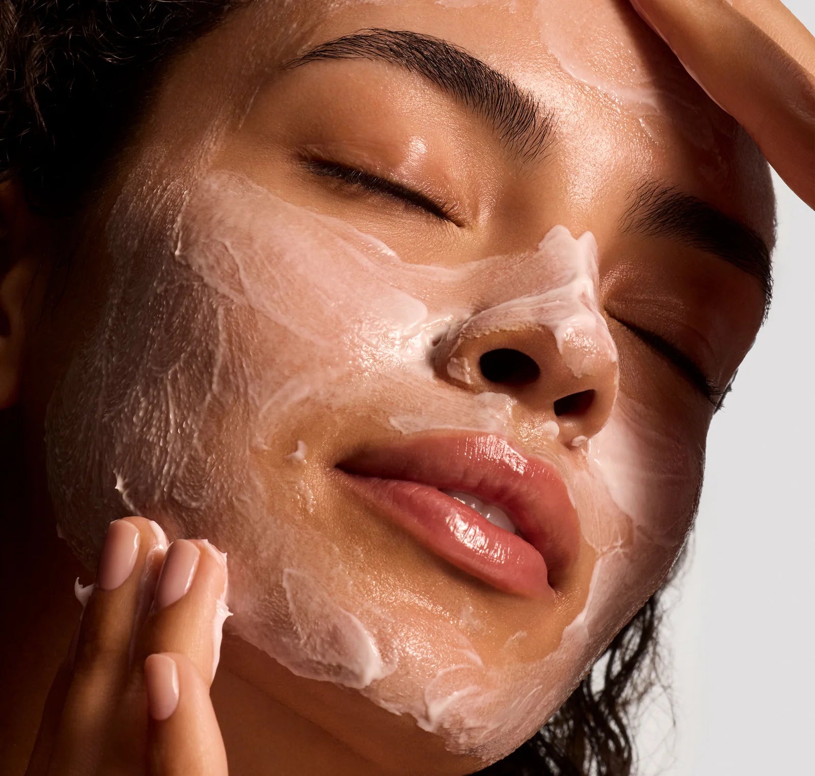 iS Clinical Cream Cleanser