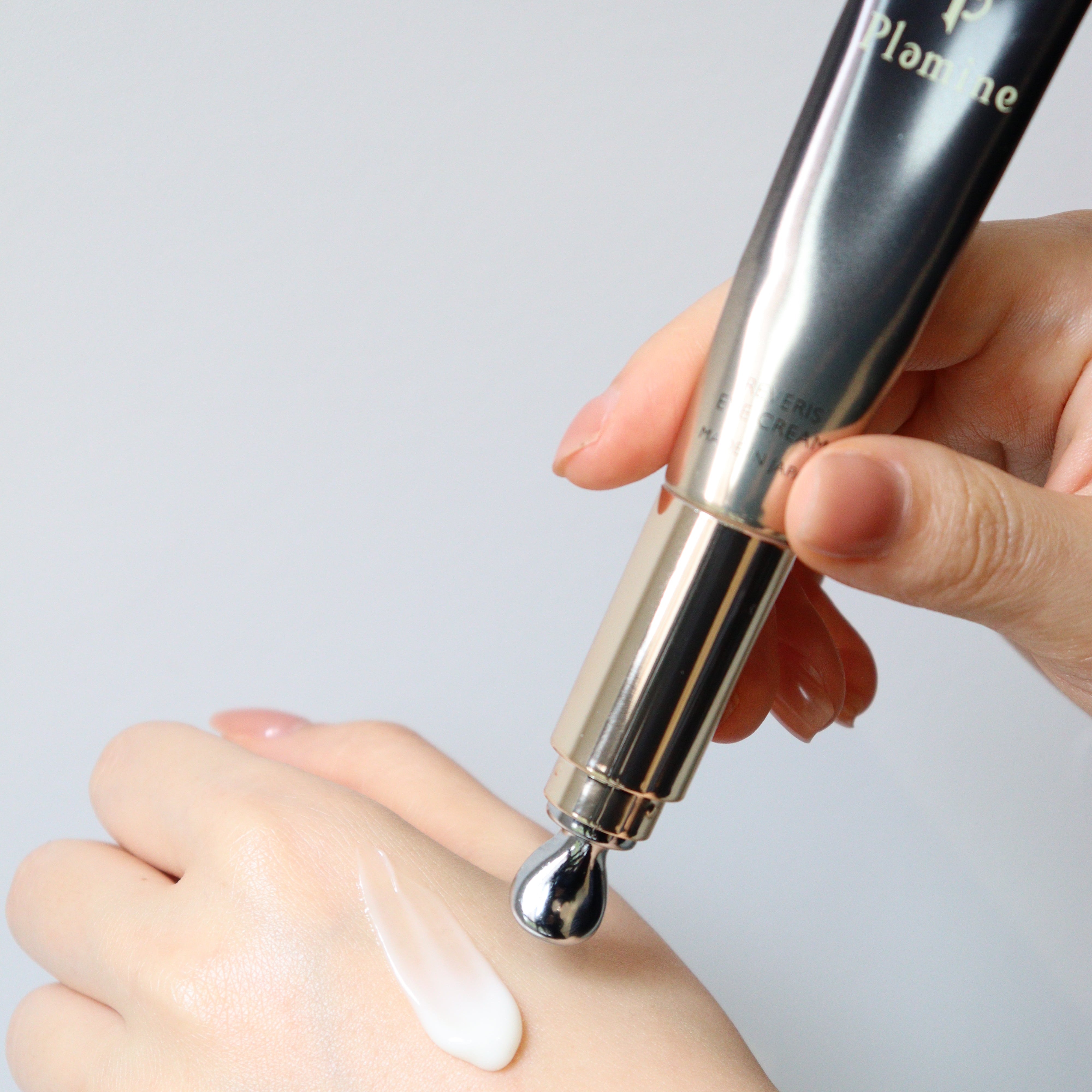 Plamine Reveris Eye Cream with Vibrating Applicator
